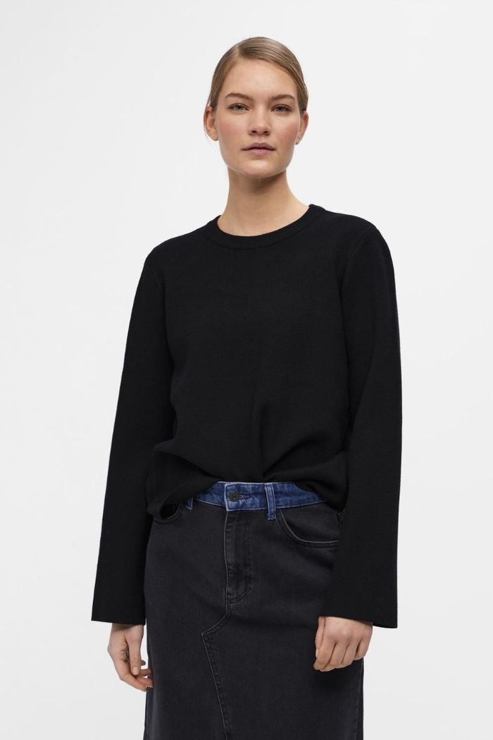 Reynard Square Sleeve O-neck, Black