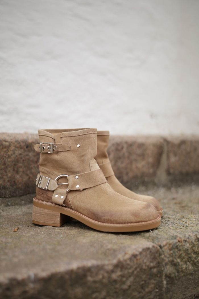 (Pre-order lev. midt dec) Bukela, Jake Boots suede, Sand